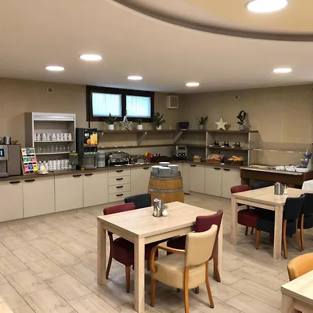Hotel Svachovka 3*