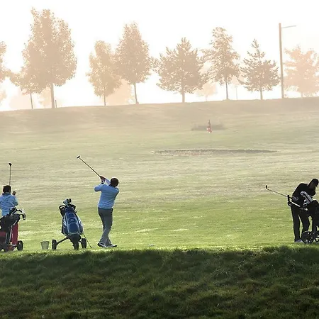 Wellness Svachovka فندق 3*