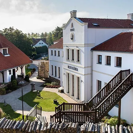 Wellness Svachovka فندق 3*