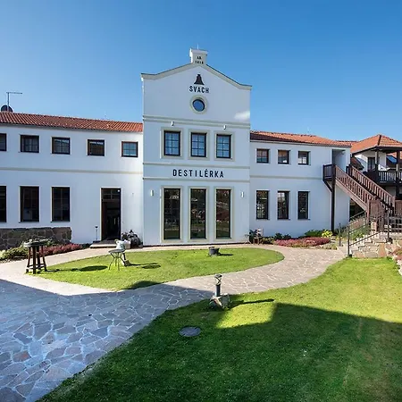 فندق Wellness Svachovka 3*