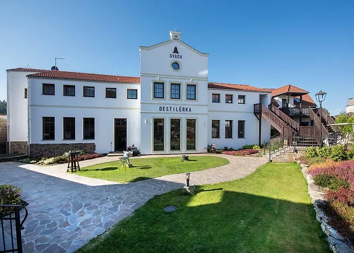 Hotel Wellness Svachovka 3*